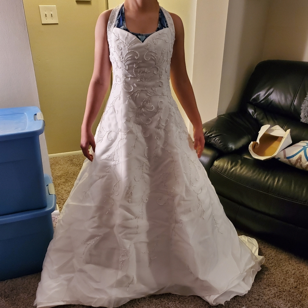Wedding dress